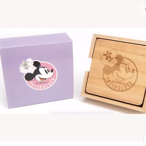 NEW Epcot Food & Wine 2019 Minnie coaster … - Picture 1 of 2